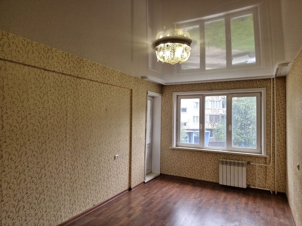 
  Продается 3-комн. квартира, 59.4 м², 17 мкр, д. 3
. Фото 2.