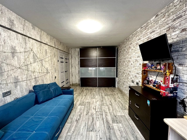 
  Продается 3-комн. квартира, 67.6 м², 12 мкр, д. 30
. Фото 10.