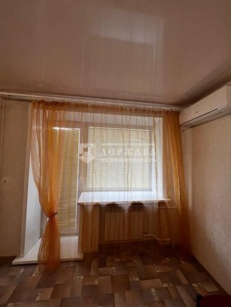 
   Продам 2-комнатную, 45 м², Дзержинского - Демьяна Бедного тер, 6

. Фото 15.