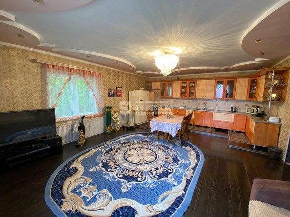 
   Продам дом, 250 м², Кемерово

. Фото 15.