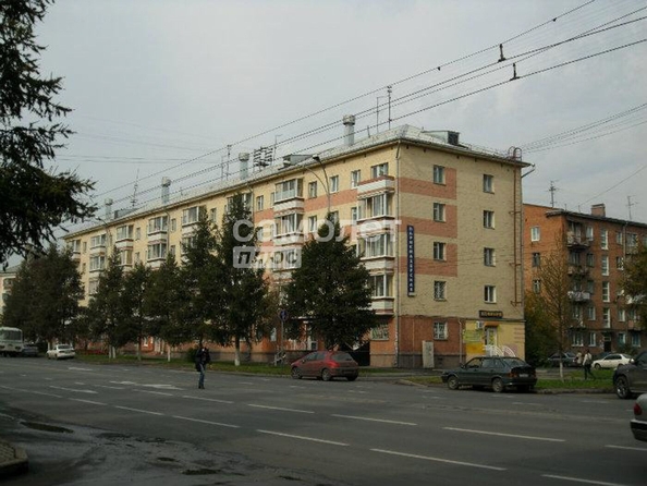 
   Продам 3-комнатную, 55 м², Красноармейская - Дзержинского тер, 124А

. Фото 2.