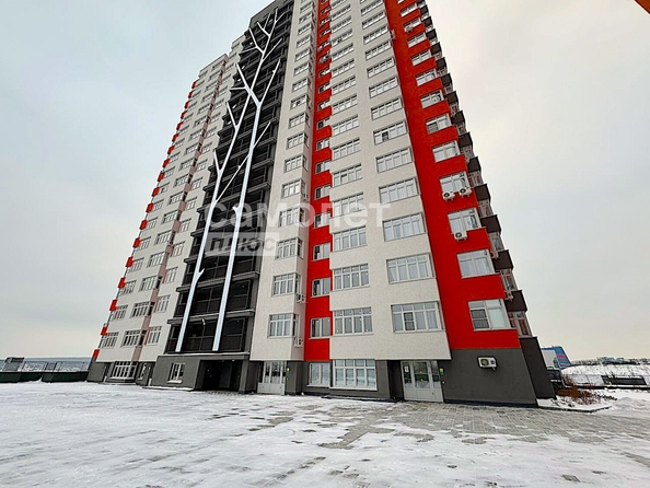 
   Продам 2-комнатную, 56.9 м², Октябрьский пр-кт, корпус Б

. Фото 7.