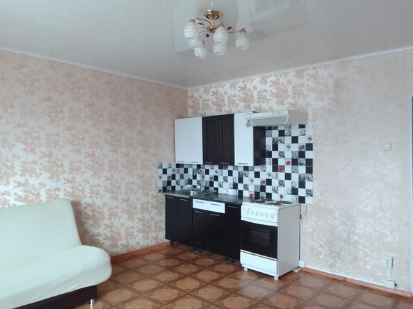 
   Продам 1-комнатную, 38.4 м², Комсомольский пр-кт, 71

. Фото 7.