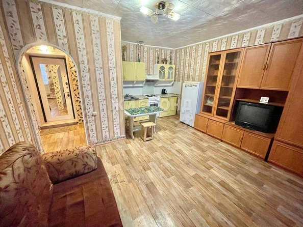 
   Продам 1-комнатную, 34.4 м², Макаренко ул, 8

. Фото 9.