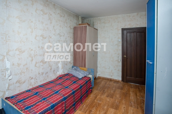 
   Продам 3-комнатную, 62.8 м², Строителей б-р, 52а

. Фото 7.