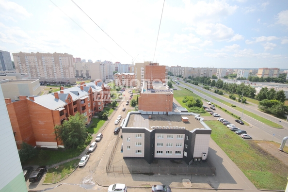 
   Продам 2-комнатную, 59.5 м², Юрия Двужильного ул, 10

. Фото 2.