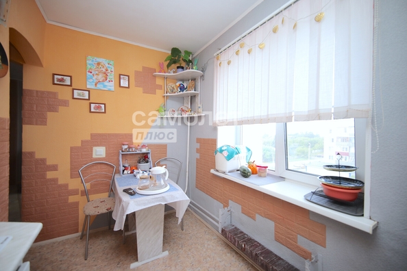 
   Продам 4-комнатную, 75.6 м², Солнечный мкр, 29

. Фото 20.