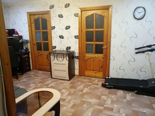 
   Продам 4-комнатную, 61 м², Юрия Смирнова ул, 16

. Фото 5.