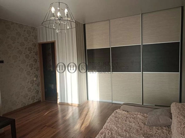 
   Продам 1-комнатную, 33 м², Октябрьский пр-кт, 20а

. Фото 11.