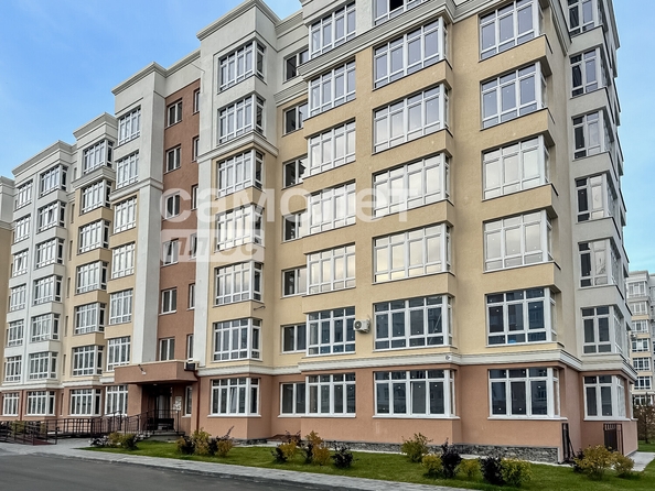 
   Продам 2-комнатную, 46.4 м², Солнечный б-р, 10

. Фото 1.