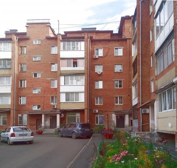 
   Продам 1-комнатную, 36.3 м², Шахтеров (Гравелит) тер, 83

. Фото 1.