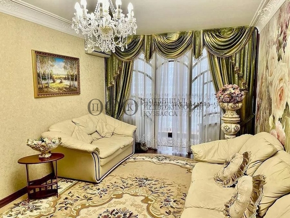 
   Продам 3-комнатную, 94 м², Химиков (Встреча) тер, 43Б

. Фото 4.