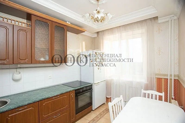 
   Продам 2-комнатную, 46 м², Терешковой (АВТО) тер, 4

. Фото 6.