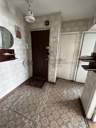 
   Продам 4-комнатную, 62 м², Кузнецкий (Клаксон) тер, 118А

. Фото 2.