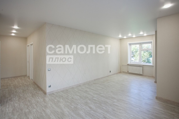 
   Продам 3-комнатную, 81.4 м², Шахтеров (Гравелит) тер, 119

. Фото 4.