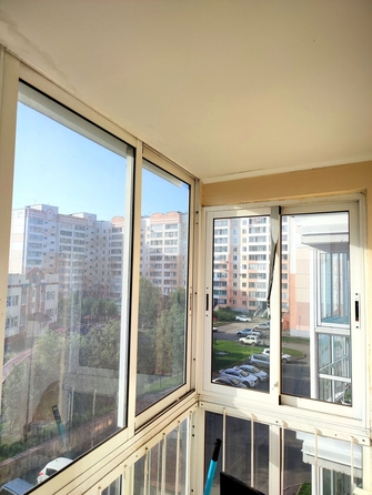 
   Продам 2-комнатную, 63 м², Шахтеров (Гравелит) тер, 107А

. Фото 1.