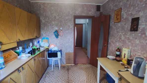 
   Продам 2-комнатную, 54 м², 50 лет города ул, 16

. Фото 3.