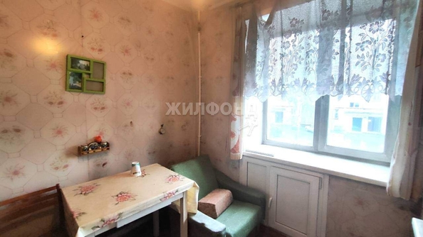 
   Продам 1-комнатную, 31.8 м², Макаренко ул, 10

. Фото 7.