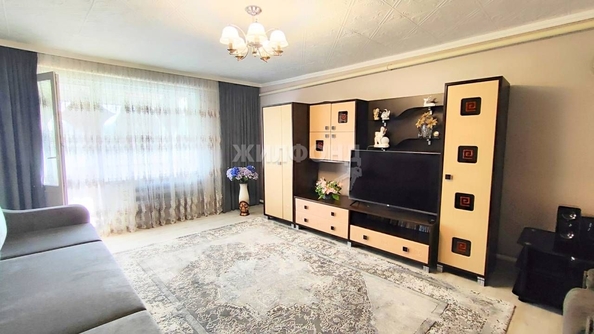 
   Продам дом, 176.6 м², Таштагол

. Фото 1.