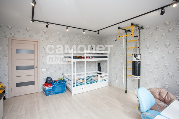 
  Продается 4-комн. квартира, 87.4 м², Октябрьский пр-кт, д. 20В
. Фото 9.