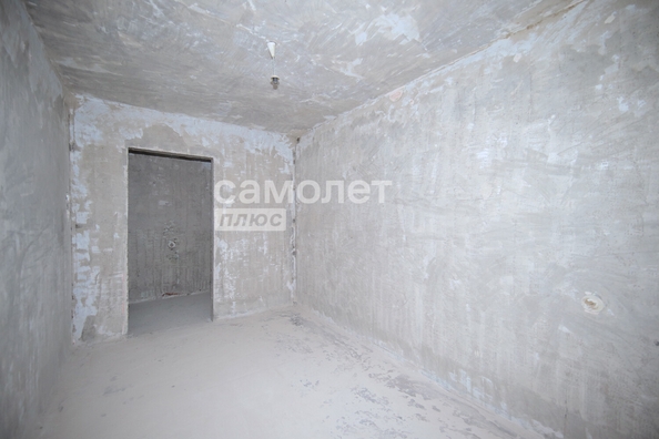 
  Продается 4-комн. квартира, 61.4 м², Строителей б-р, д. 25б
. Фото 1.