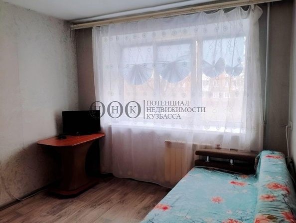 
   Продам 1-комнатную, 30.4 м², Красная ул, 19

. Фото 1.