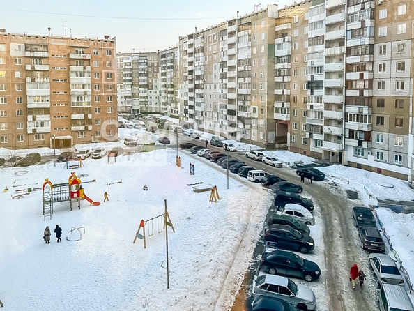 
   Продам 4-комнатную, 83 м², Свободы ул, 19

. Фото 2.