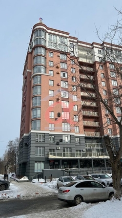 
   Продам 2-комнатную, 50 м², Строителей б-р, 28г

. Фото 2.
