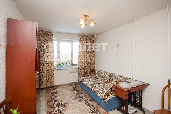 
   Продам 1-комнатную, 22.8 м², Строителей б-р, 56/2

. Фото 4.