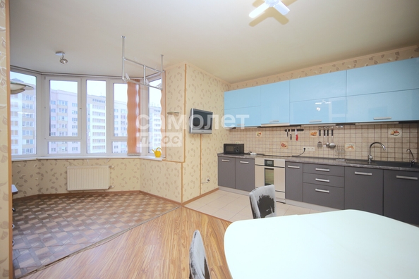 
   Продам 3-комнатную, 85.4 м², Шахтеров пр-кт, 72а

. Фото 14.