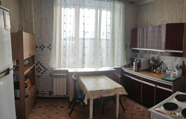 
   Продам 2-комнатную, 56.3 м², Фестивальная (Центральный р-н) ул, 14

. Фото 10.