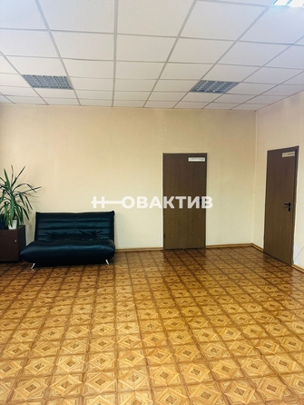 
   Продам офис, 246 м², 

. Фото 7.