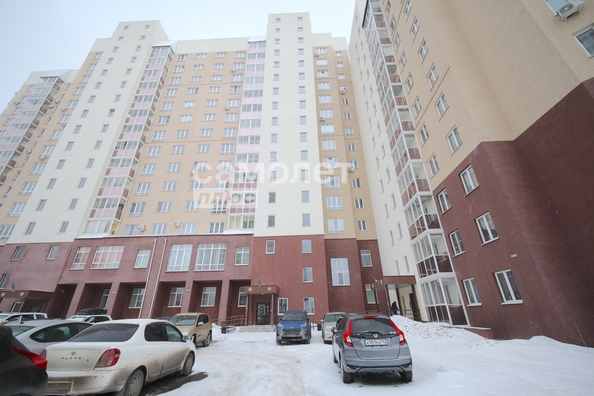 
   Продам 3-комнатную, 66.7 м², Строителей б-р, 65

. Фото 40.