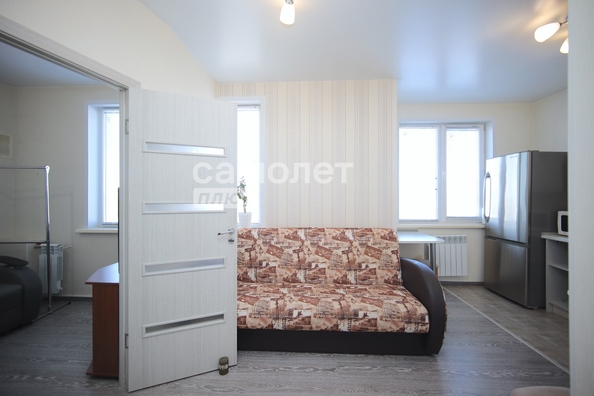 
   Продам 2-комнатную, 42.5 м², Кедровый б-р, 2

. Фото 6.