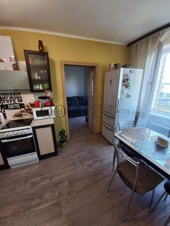 
   Продам 1-комнатную, 32.5 м², Базовая ул, 4б

. Фото 2.