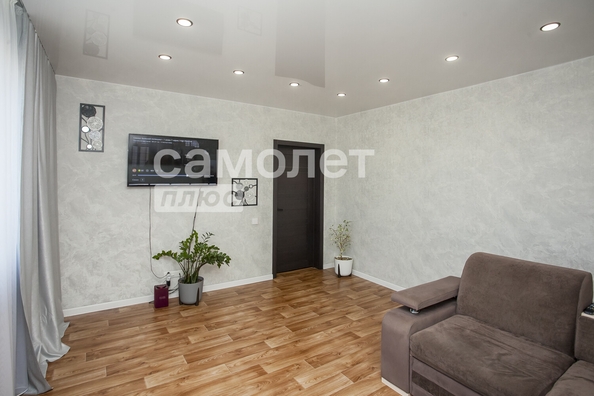 
  Продается 3-комн. квартира, 61.9 м², Молодежный пр-кт, д. 5
. Фото 1.