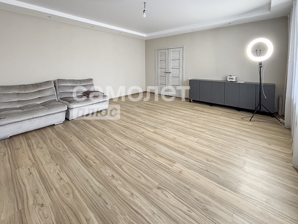 
  Продается 2-комн. квартира, 54.3 м², Восточный пр-кт, д. 21к2
. Фото 2.