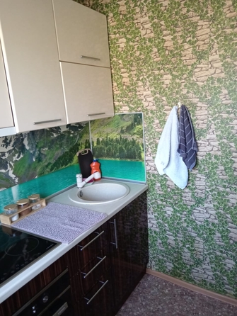 
  Сдам в аренду 3-комнатную квартиру, 60.6 м², Новокузнецк

. Фото 3.