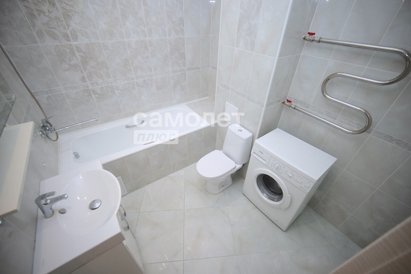 
   Продам 3-комнатную, 65.2 м², Кедровый б-р, 4

. Фото 15.