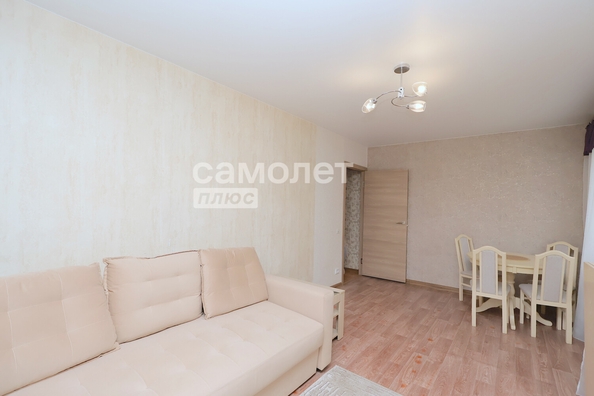
   Продам 2-комнатную, 43 м², Сибиряков-Гвардейцев ул, 302

. Фото 4.