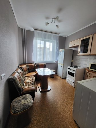 
  Сдам в аренду 1-комнатную квартиру, 35 м², Кемерово

. Фото 6.