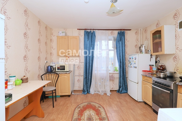 
   Продам 3-комнатную, 65.9 м², Солнечный мкр, 24б

. Фото 5.