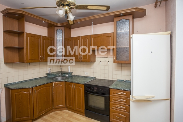
  Продается 2-комн. квартира, 58.3 м², Строителей б-р, д. 44
. Фото 4.
