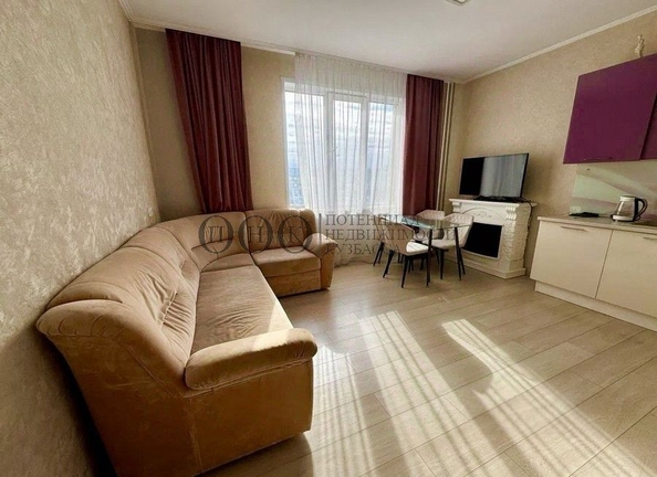 
  Продается 3-комн. квартира, 76 м², Московский пр-кт, д. 14
. Фото 1.