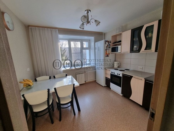 
  Продается 1-комн. квартира, 35 м², Тухачевского ул, д. 27
. Фото 7.