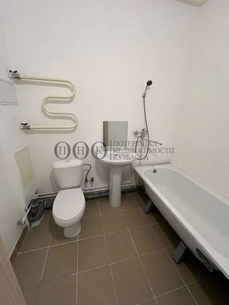 
  Продается 1-комн. квартира, 28.5 м², Строителей б-р, д. 69
. Фото 7.