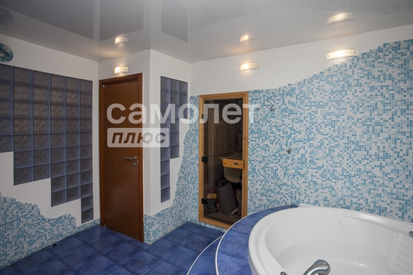 
  Продается 4-комн. квартира, 160.8 м², Строителей б-р, д. 28/1
. Фото 38.