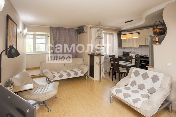 
  Продается 3-комн. квартира, 69.3 м², Соборная ул, д. 7
. Фото 1.