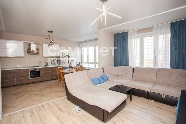 
  Продается 2-комн. квартира, 76.1 м², Притомский пр-кт, д. 35к2
. Фото 4.