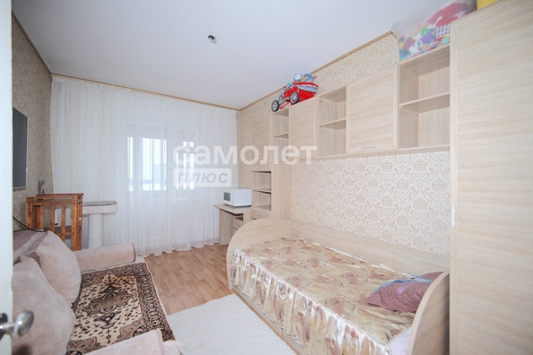 
  Продается 3-комн. квартира, 64 м², Шахтеров пр-кт, д. 85
. Фото 2.